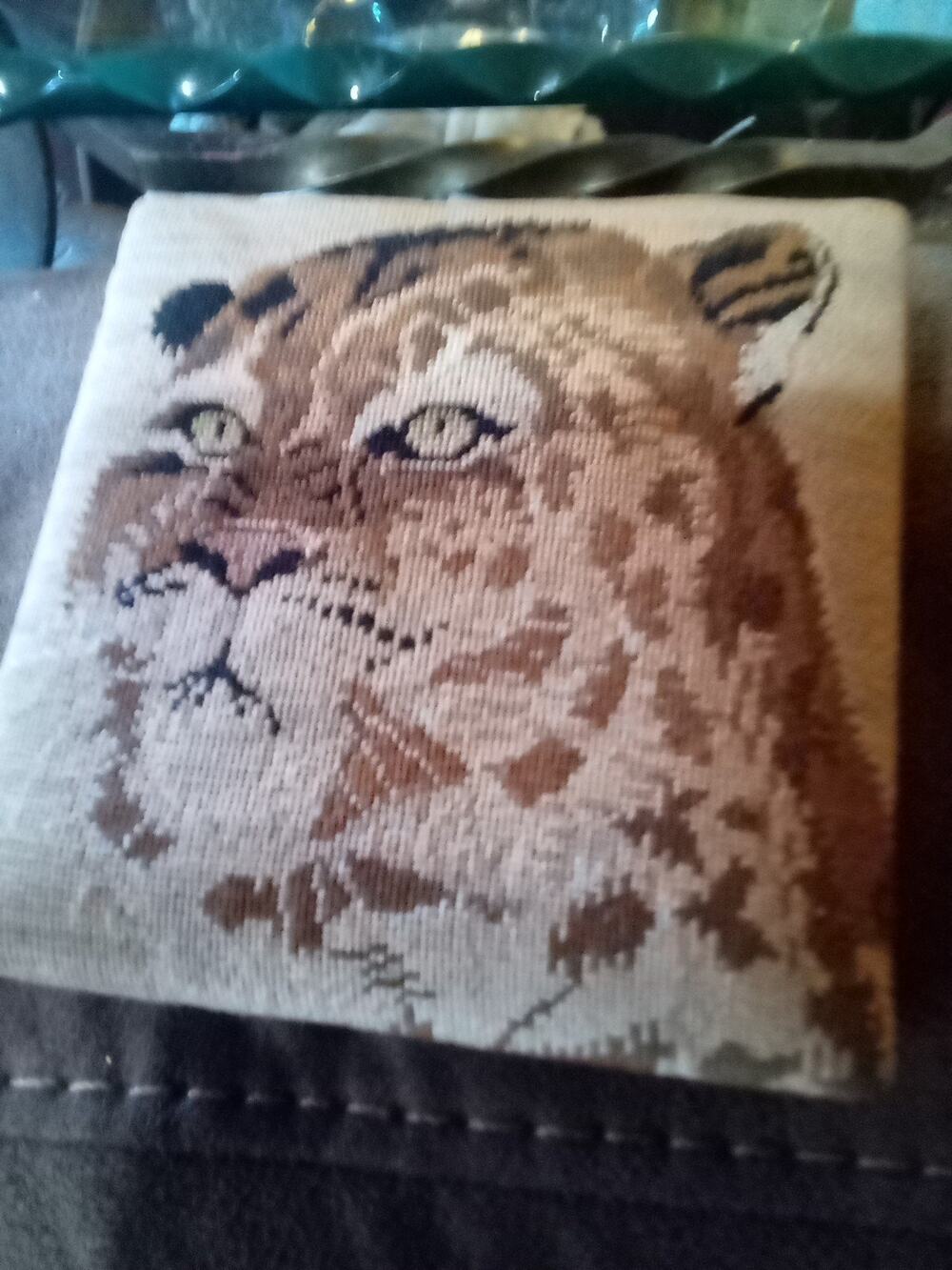 L'Art De Chine Made In China 4x4x2 Needlepoint Tiger Silk Trinket Box 1950’s